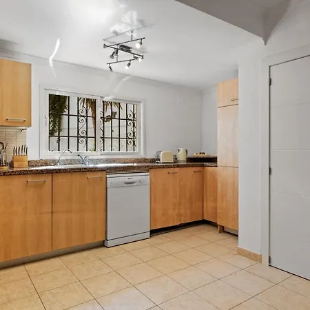 בית נופש Charming Independent House With Pool In Nueva Andalucia *