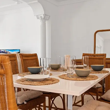 Charming Independent House With Pool In Nueva Andalucia * מארבלה