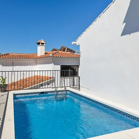 Charming Independent House With Pool In Nueva Andalucia בית נופש *
