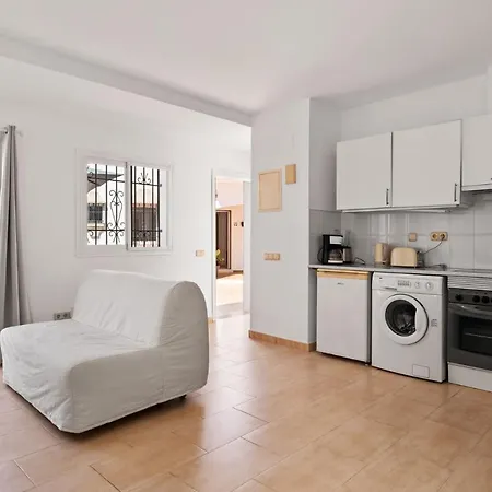 Charming Independent House With Pool In Nueva Andalucia * מארבלה