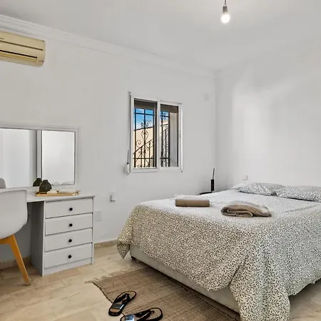 בית נופש Charming Independent House With Pool In Nueva Andalucia מארבלה