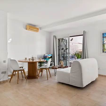 בית נופש Charming Independent House With Pool In Nueva Andalucia מארבלה