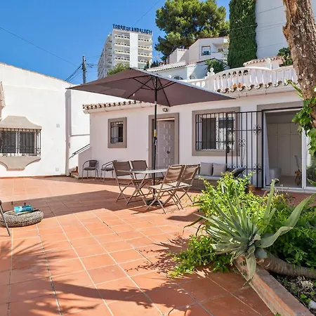 Charming Independent House With Pool In Nueva Andalucia בית נופש
